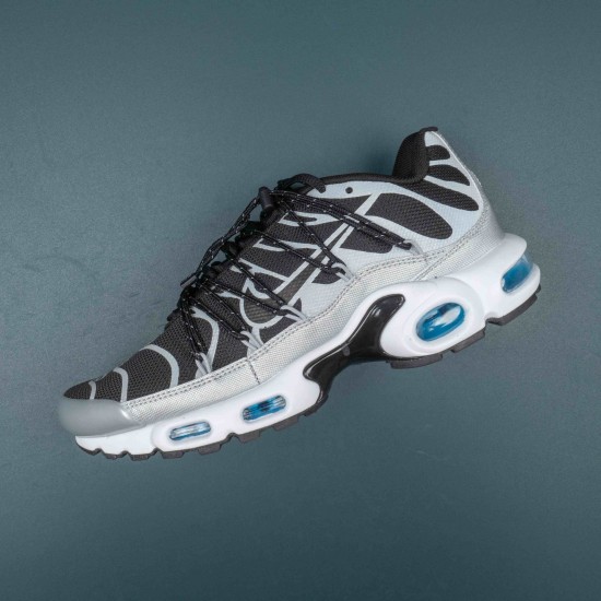 Nike Air Max Plus Utility Black GrayRed Running Shoes For Men