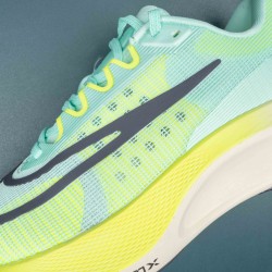 Nlke Zoom Fly 5 LightGreen Running Shoes For Men 